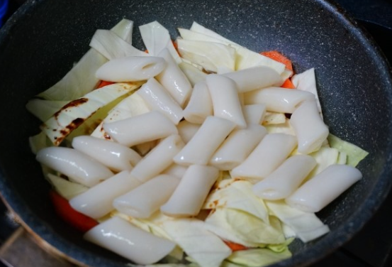 What Is Tteokbokki, Really